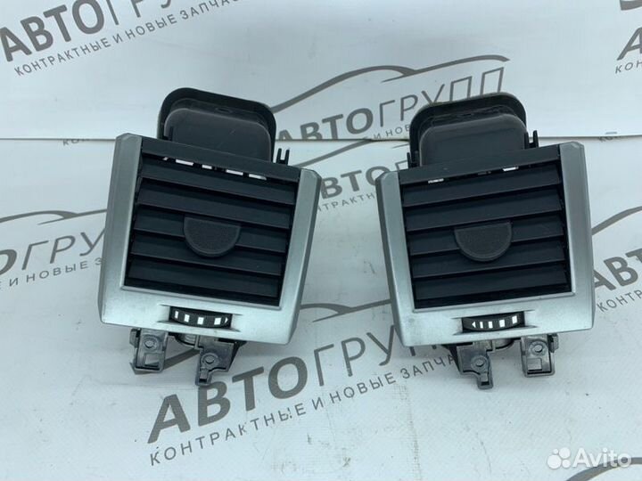 Дефлектор обдува салона передний Land Rover Range