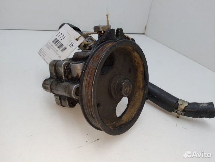 Насос гидроусилителя руля Nissan Wingroad WFY10