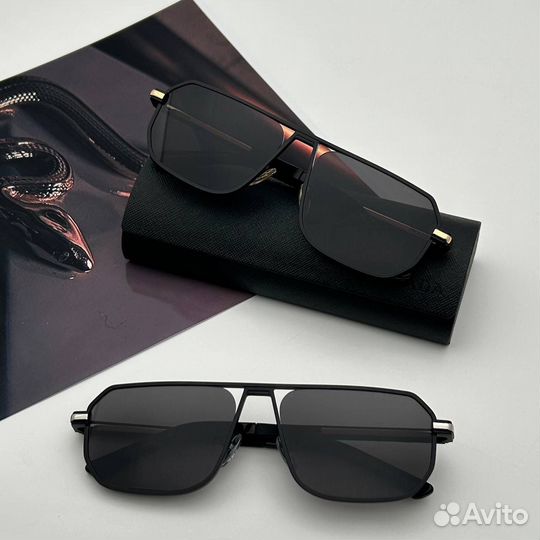 Солнцезащитные очки prada