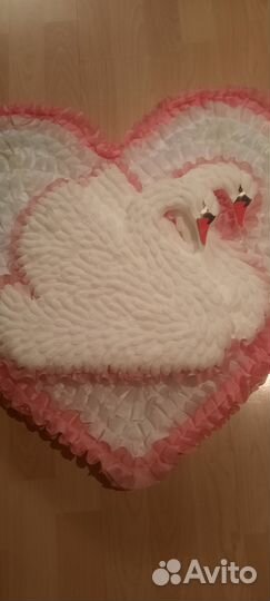 Украшение для свадьбы - Сердце с двумя лебедями