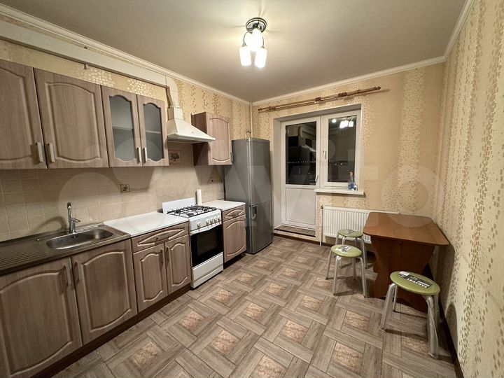 2-к. квартира, 50 м², 6/9 эт.