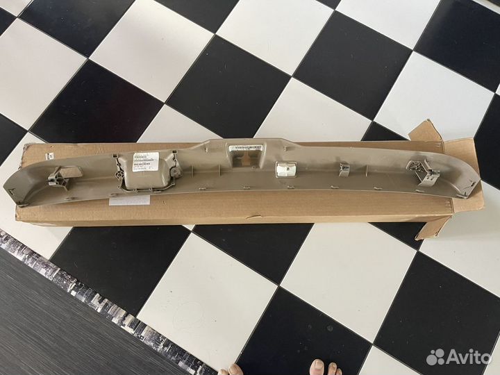 Накладка крышки багажника Mercedes benz gl w 166