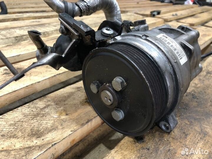 Насос гидроусилителя руля Bmw 6 E63 N62B44 2004