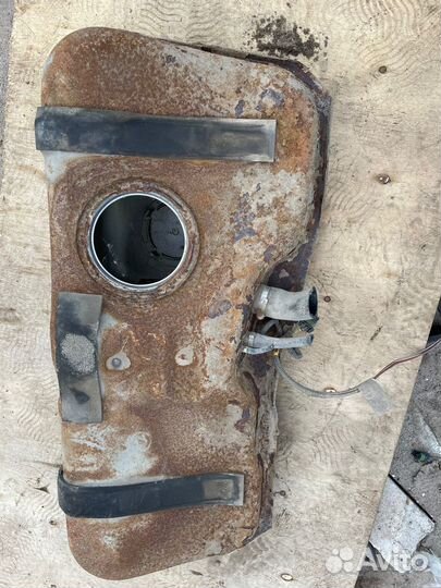 Опель тигра топливный бак бензобак