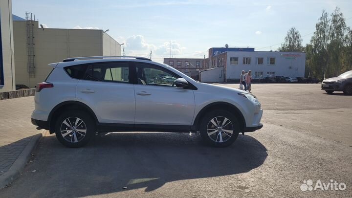 Toyota RAV4 2.2 AT, 2015, 145 888 км