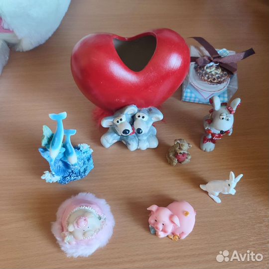 Фигурки статуэтки