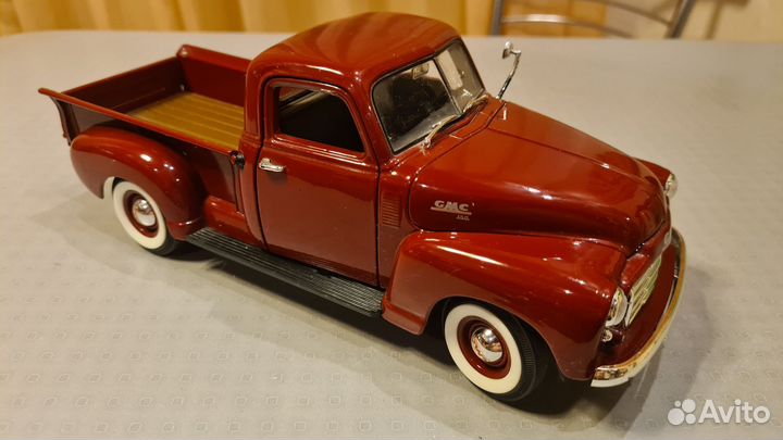 Коллекционная модель 1/18