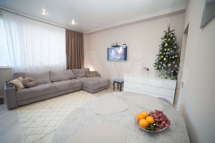 2-к. квартира, 60 м², 1/4 эт.
