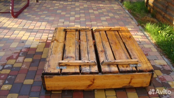 Детская песочница с крышкой