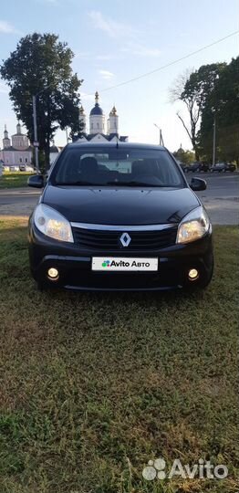 Renault Sandero 1.6 AT, 2011, 124 000 км