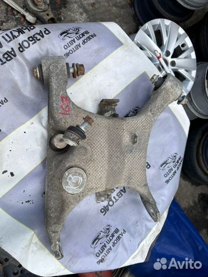 Рычаг задний правый Bmw 5 E60 N25B25 2003-2010