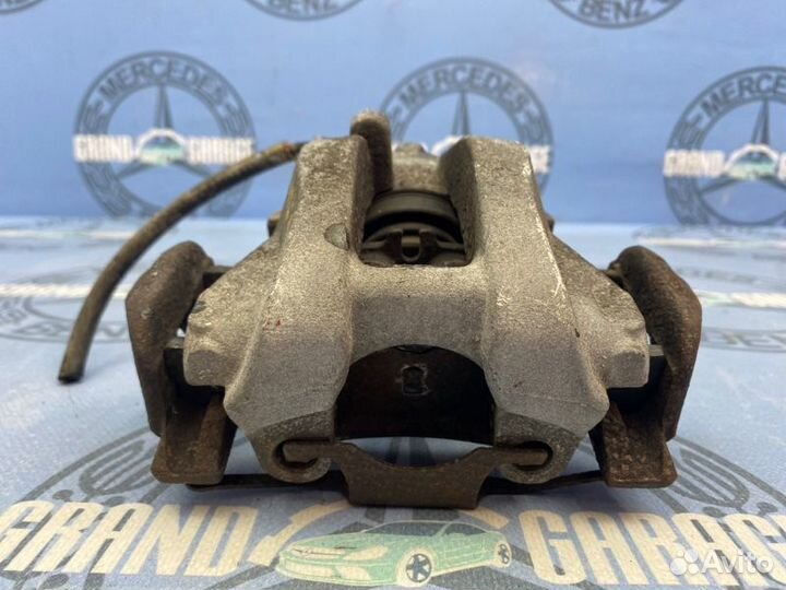 Суппорт задний левый Mercedes-Benz E-Class W211