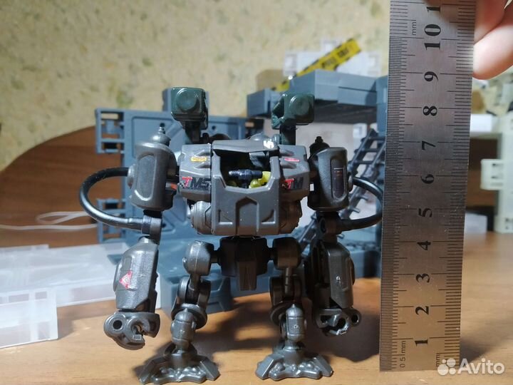 Фигурка меха Pocket Titans 