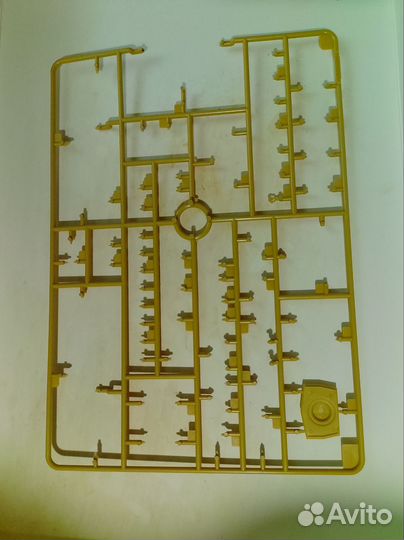 Остатки деталей от моделей