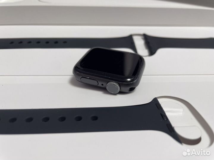 Apple watch SE 40mm black