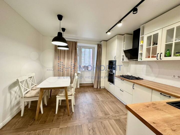 2-к. квартира, 65 м², 4/7 эт.