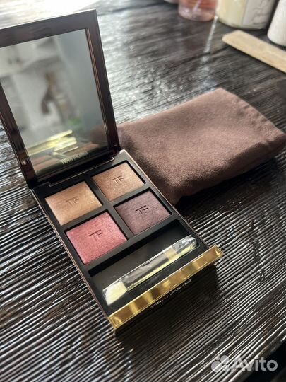 Тени TOM ford honeymoon