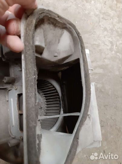 Моторчик с корпусом печкиToyota town ace noah sr40