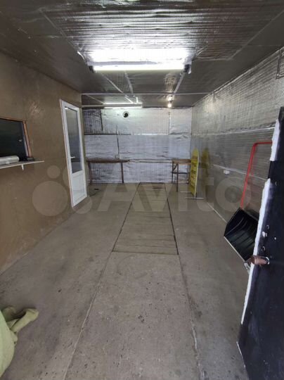 Гараж, > 30 м²