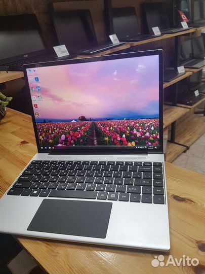 Компактный Ноутбук Irbis для работы 4 ядра с SSD