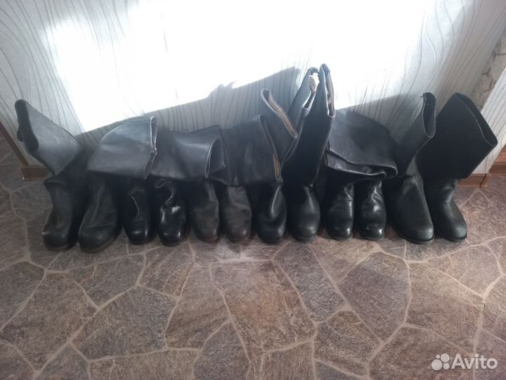 Сапоги шесть пар