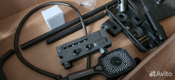 Душевая система с тропическим душем