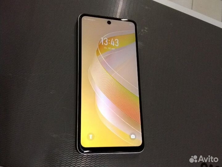 Infinix Smart 8, 4/128 ГБ