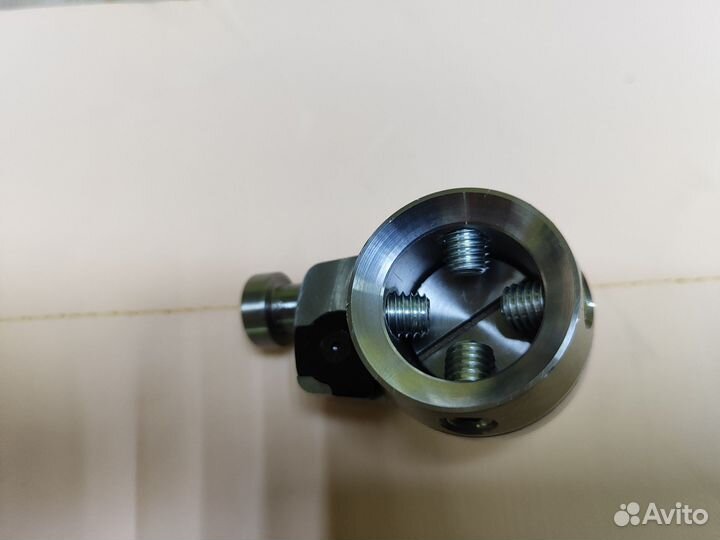 Поворотник для протеза ноги