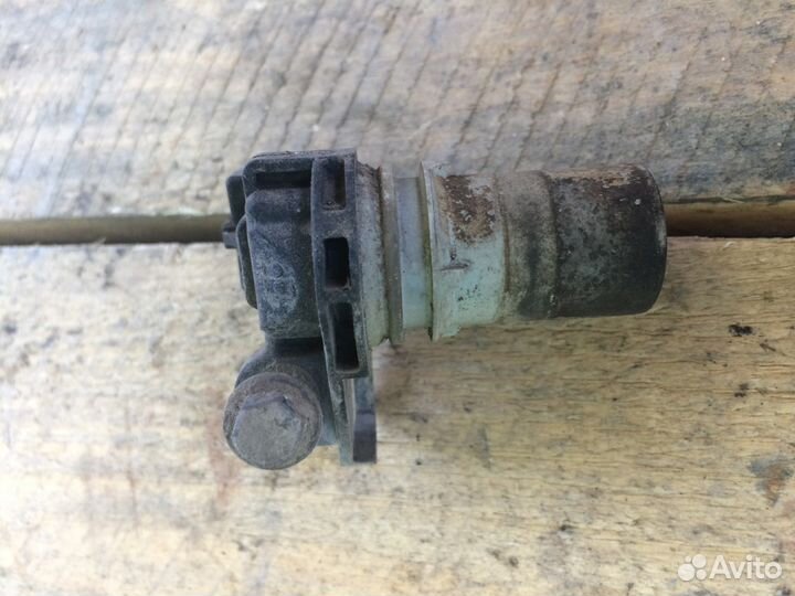 Датчик положения коленвала Ford Focus 2 дизель