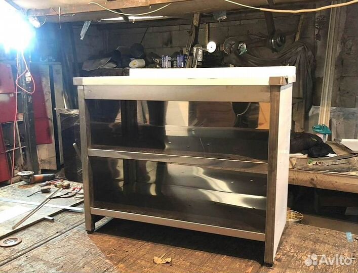 Стол производственный для кафе