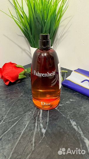 Dior Fahrenheit 98 ml (с витрины) туал вода