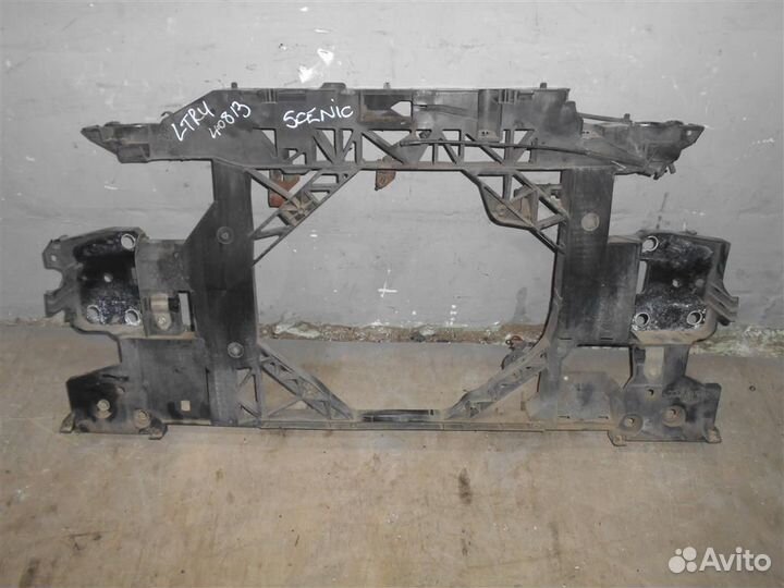 Панель передняя телевизор от Renault Scenic III 2