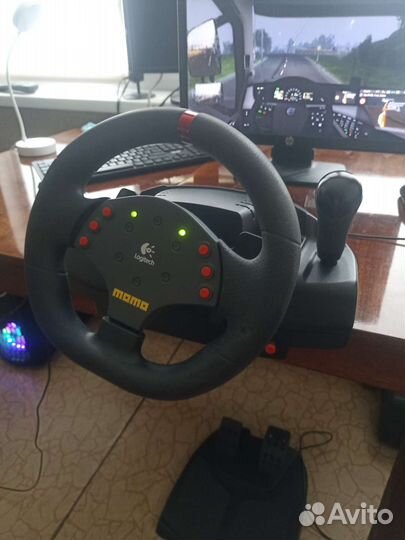 Руль Logitech momo racing 900 градусов