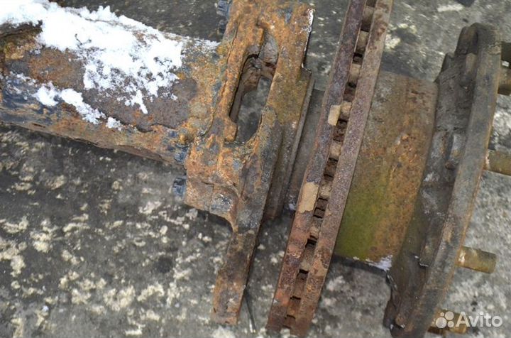 Балка вспомогательного моста MAN TGA 26.430 (01.00