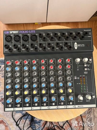 Студийное оборудование мониторы, синтезатор, пр