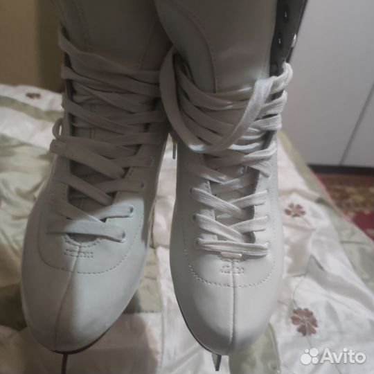 Коньки фигурные ск