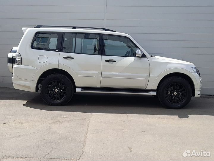 Mitsubishi Pajero 3.8 AT, 2020, 81 км