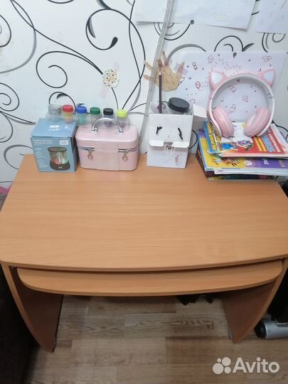 Детский письменный стол бу
