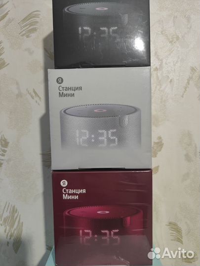 Умная колонка Яндекс Станция Мини с часами новая