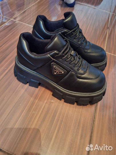 Ботинки женские 38 размер новые