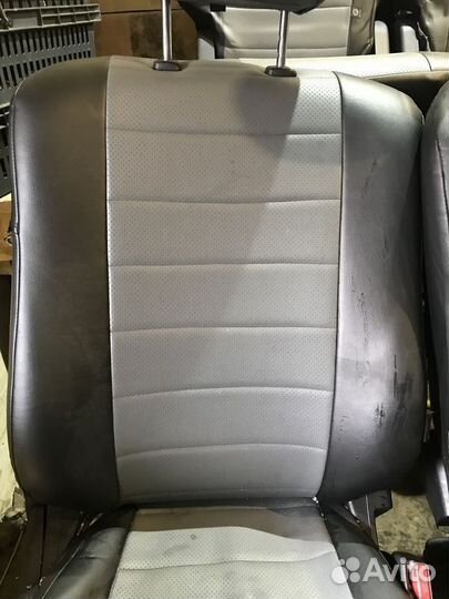 Сиденье заднее Mitsubishi Outlander