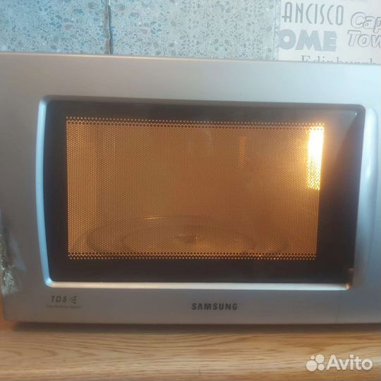 Микроволновая печь Samsung с грилем