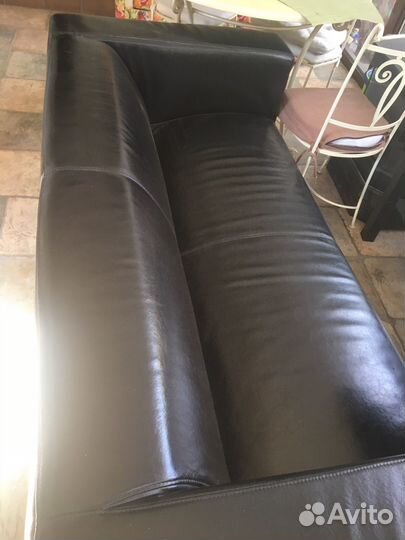 Кожаный диван бу