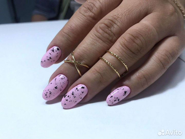 Модель на маникюр с покрытием