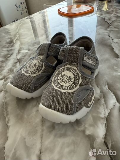 Сандалии текстильные