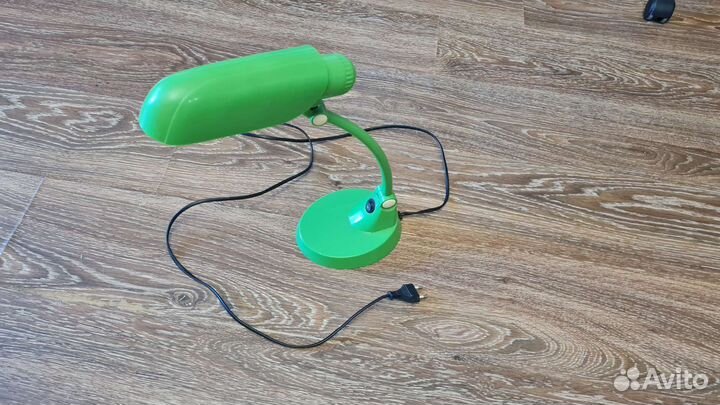 Лампа настольная