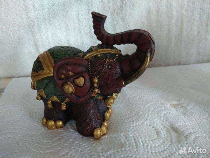 Статуэтка слон