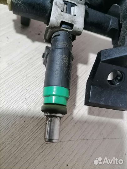 Топливная рампа Ford Fusion 1.6