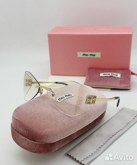 Солнцезащитные очки miu miu