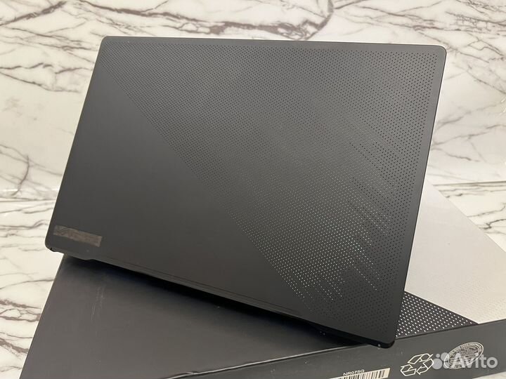 Asus ROG zephyrus m16 2K i7 11800H/RTX 3050Ti